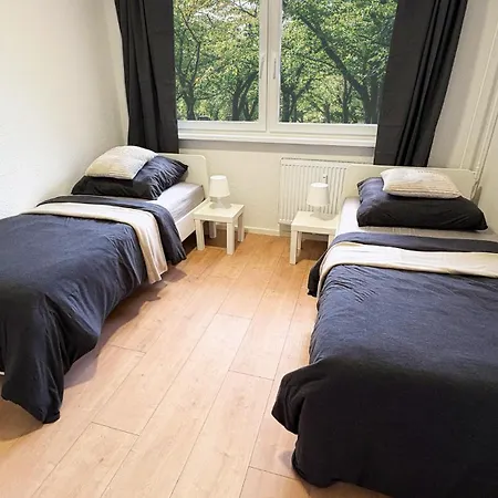 Neue Handwerker-apartments Mit Kueche, Wifi, Parkplaetze, Tv, Balkon Apartman