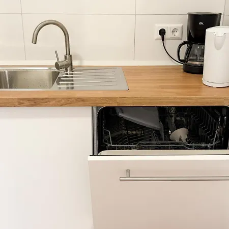 Appartement Neue Handwerker-apartments Mit Kueche, Wifi, Parkplaetze, Tv, Balkon *