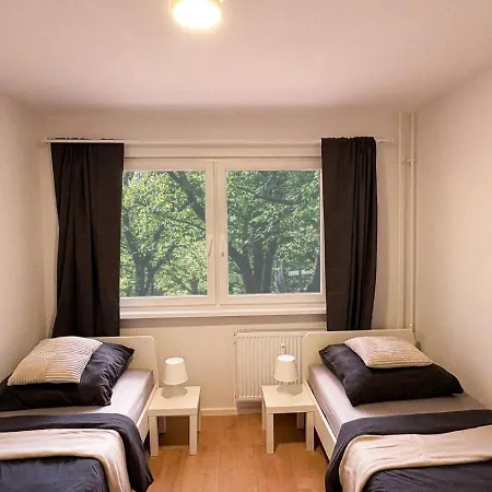 Appartement Neue Handwerker-apartments Mit Kueche, Wifi, Parkplaetze, Tv, Balkon Halle (Saale)