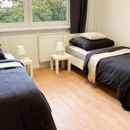 Neue Handwerker-apartments Mit Kueche, Wifi, Parkplaetze, Tv, Balkon Appartement