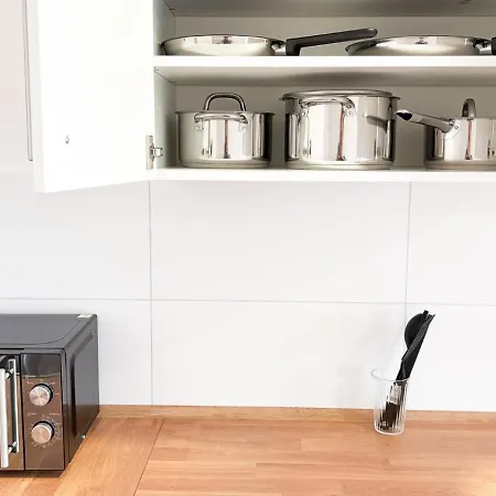 Appartement Neue Handwerker-apartments Mit Kueche, Wifi, Parkplaetze, Tv, Balkon