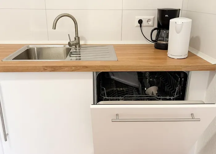 アパート Neue Handwerker-apartments Mit Kueche, Wifi, Parkplaetze, Tv, Balkon *