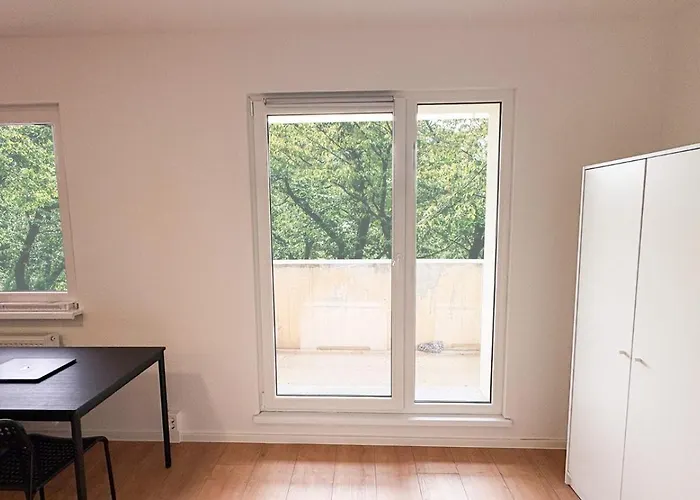 Neue Handwerker-apartments Mit Kueche, Wifi, Parkplaetze, Tv, Balkon * Halle (Saale)